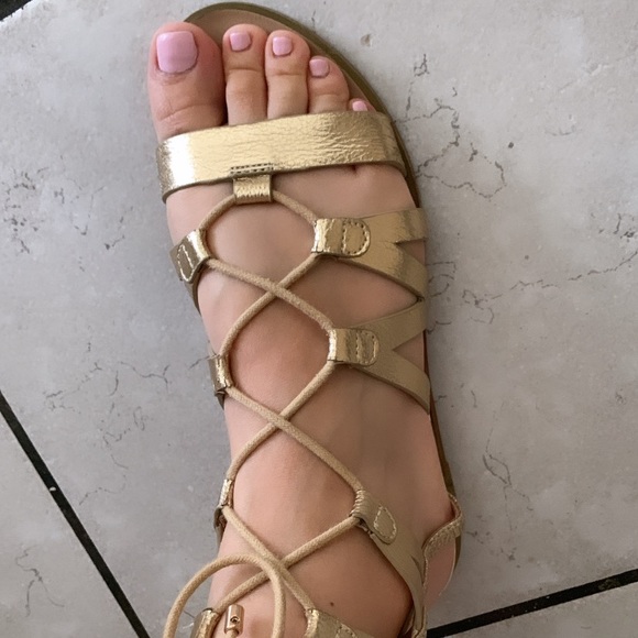 Gold sandals from Ever New - Picture 2 of 5